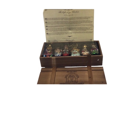 Thomas Pacconi 2004 The Night Before Christmas Ornament Collection. New in box - Picture 4 of 4